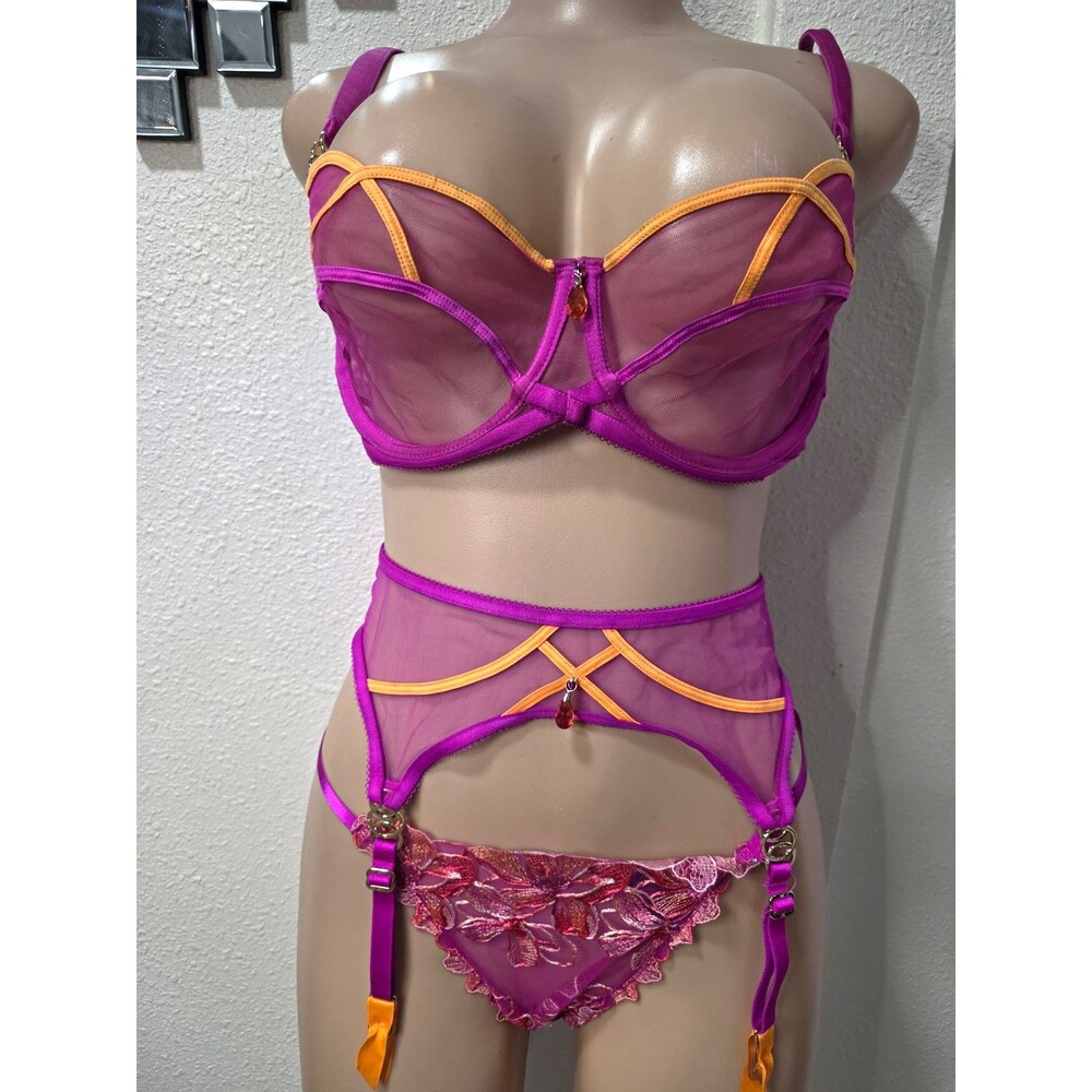 Honey Birdette